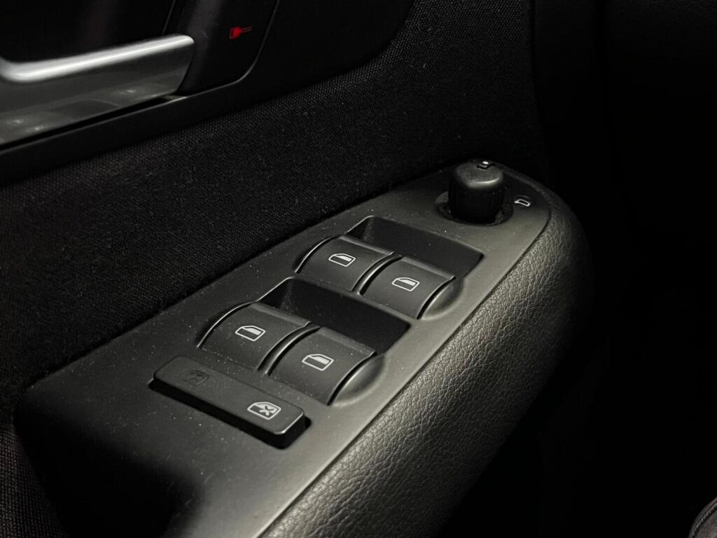 Audi A4 2005 Sininen