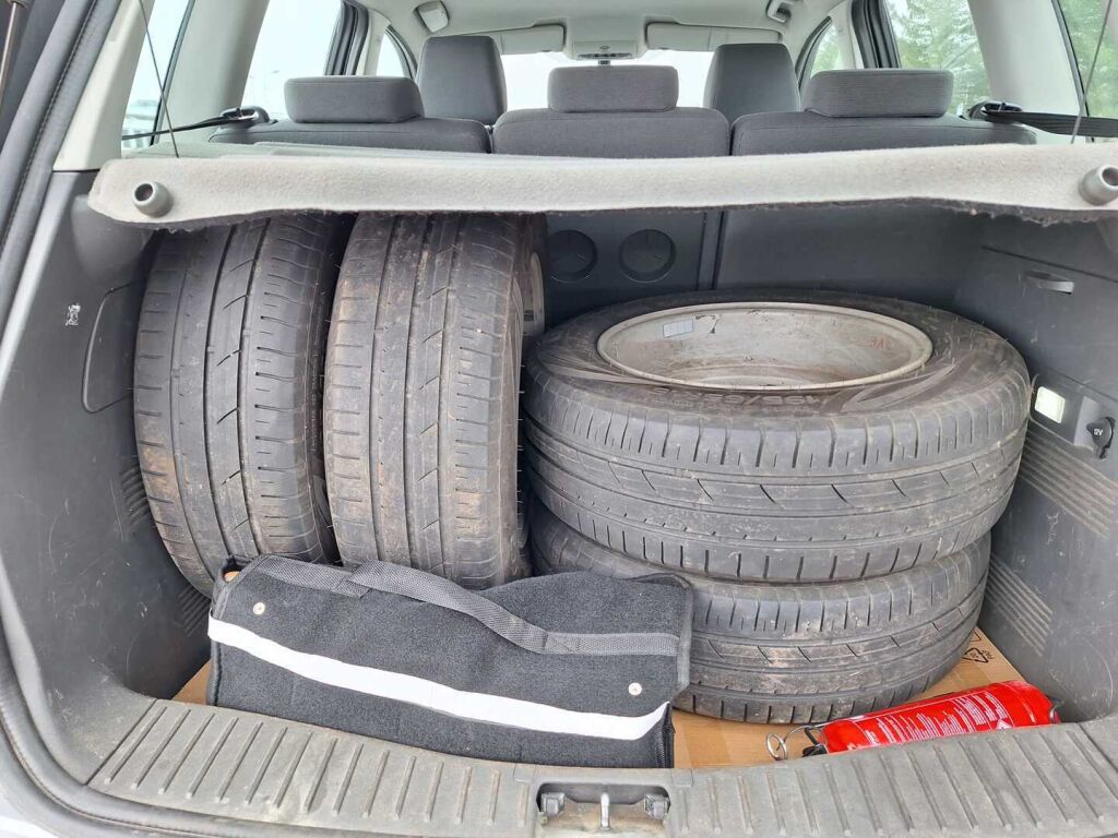 Ford Focus C-Max 2005 Harmaa