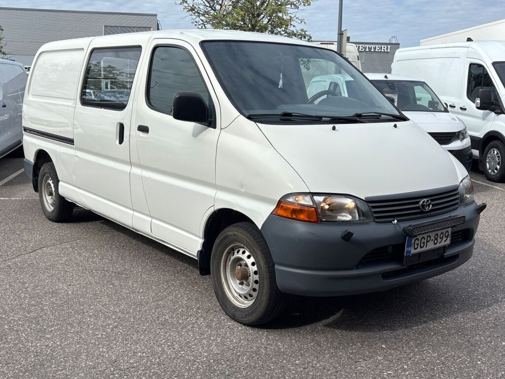 Toyota Hiace 2006 Valkoinen