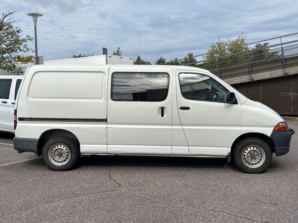 Toyota Hiace 2006 Valkoinen