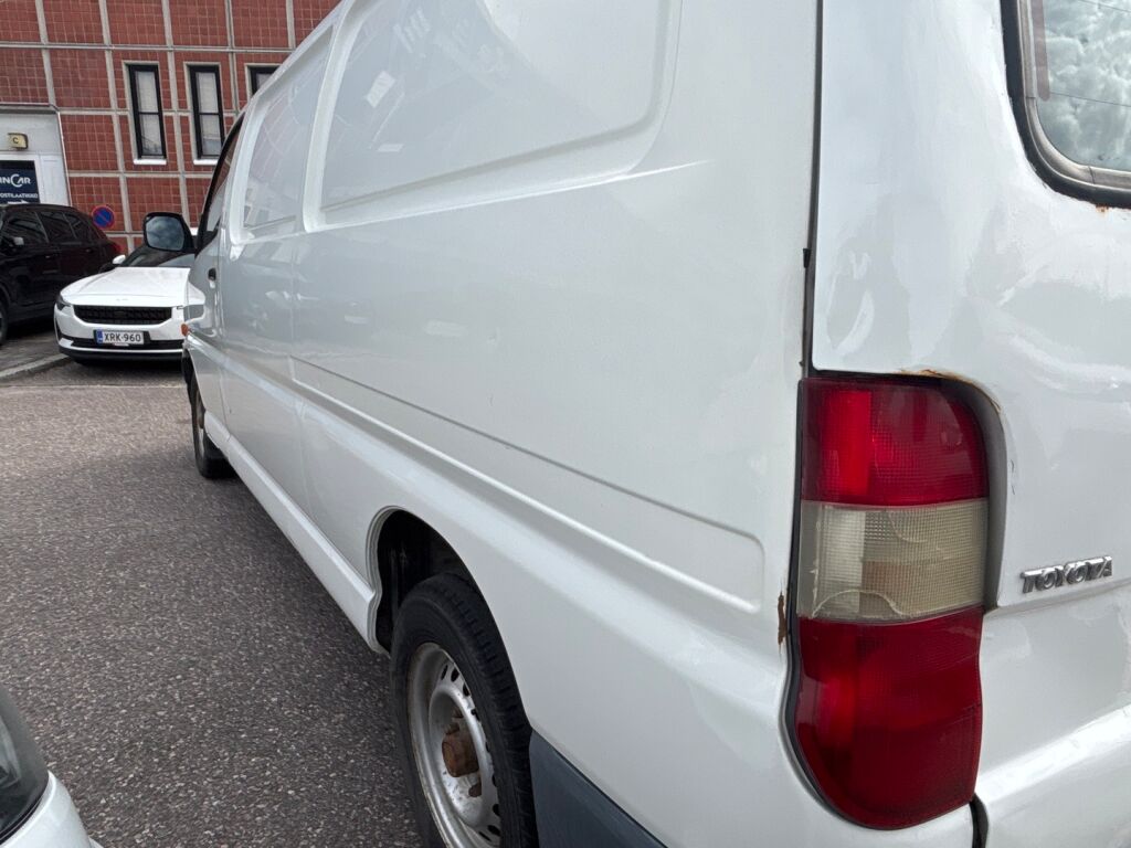 Toyota Hiace 2006 Valkoinen