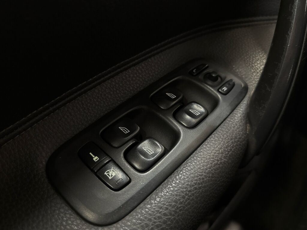 Volvo S60 2006 Harmaa