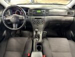 Toyota Corolla 2006 Punainen