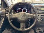 Toyota Corolla 2006 Punainen