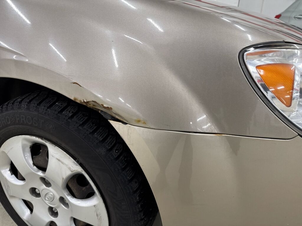 Kia Cerato 2006 Ruskea (beige)