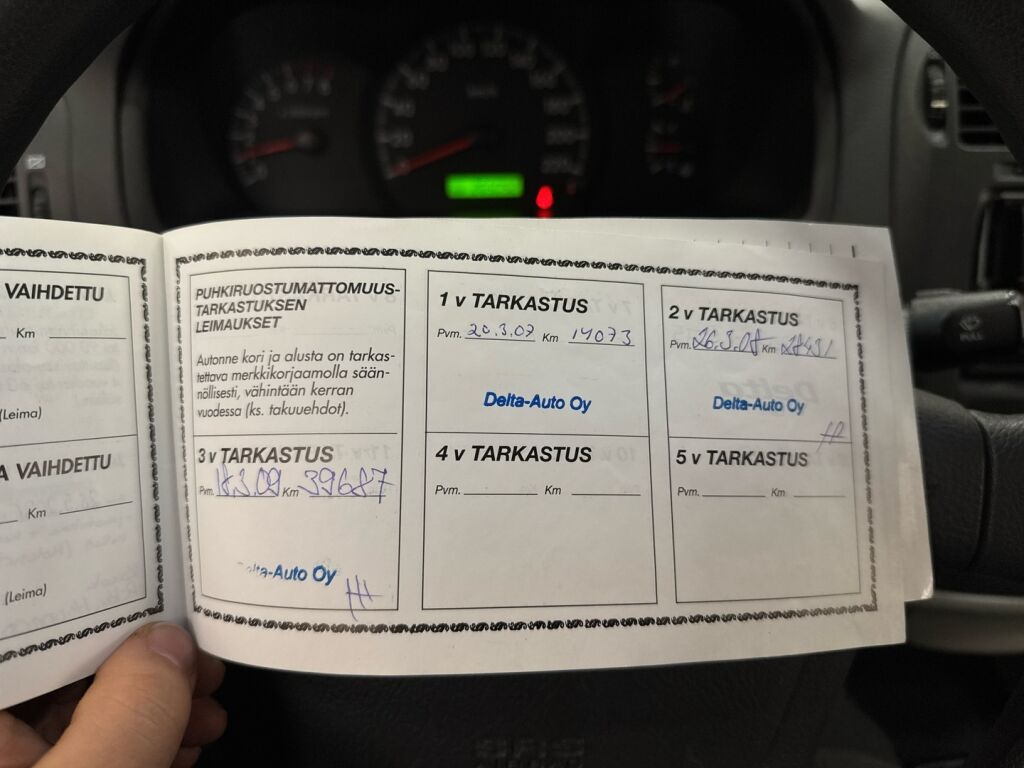 Kia Cerato 2006 Ruskea (beige)