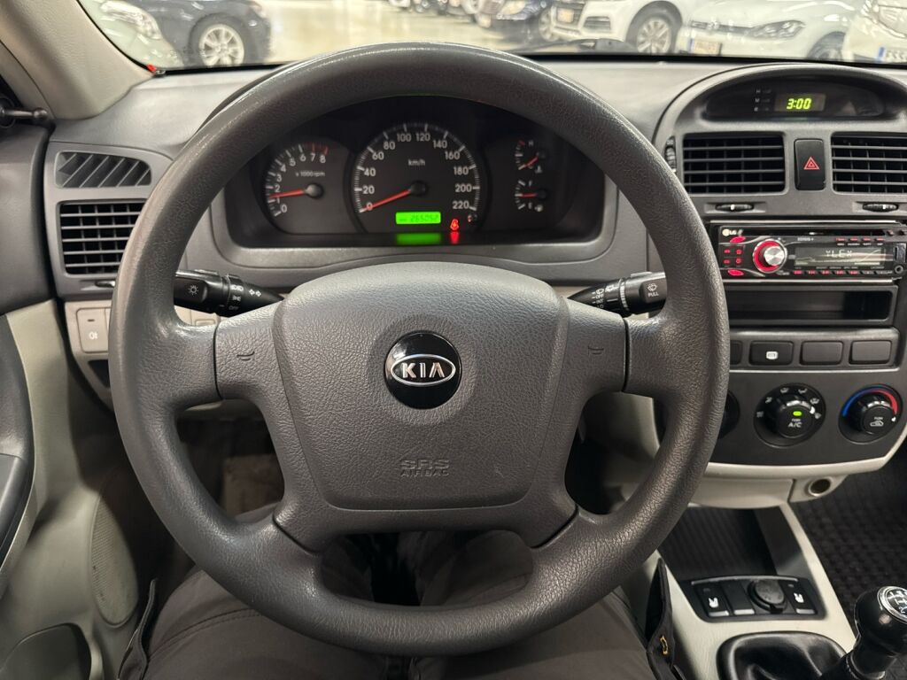 Kia Cerato 2006 Ruskea (beige)