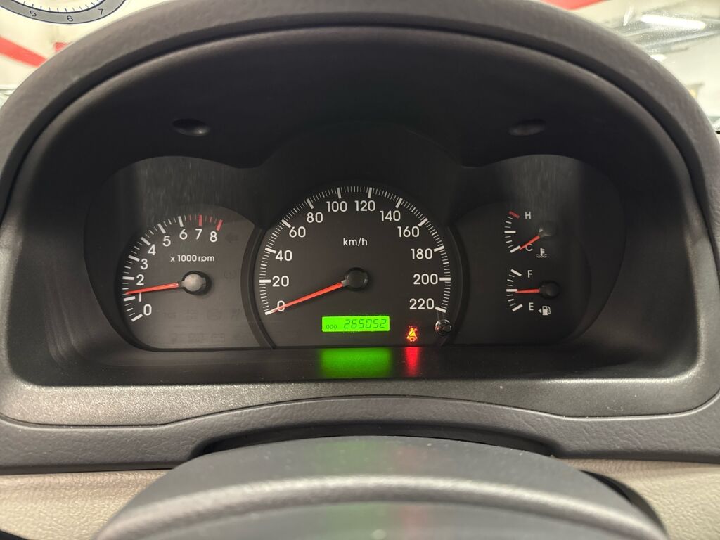 Kia Cerato 2006 Ruskea (beige)