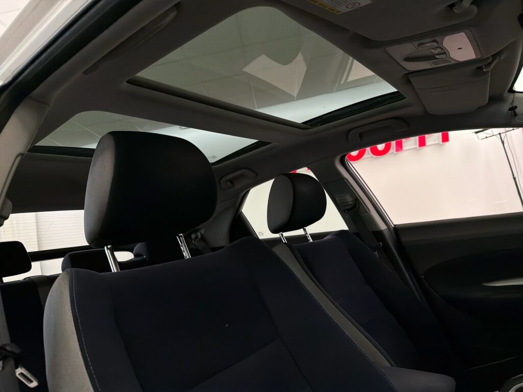 Honda Civic 2006 Ruskea (beige)