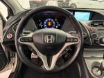 Honda Civic 2006 Ruskea (beige)