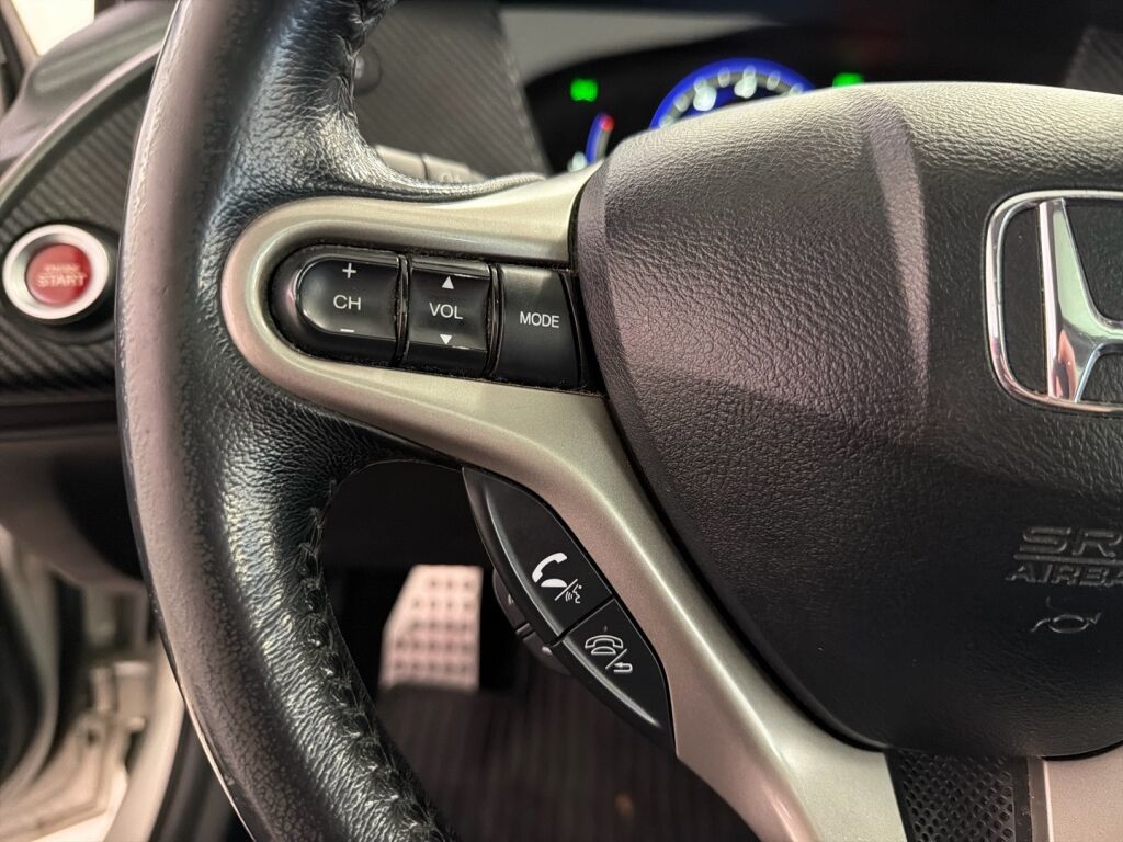 Honda Civic 2006 Ruskea (beige)