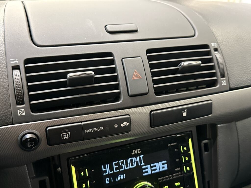 Toyota Avensis 2006 Hopea