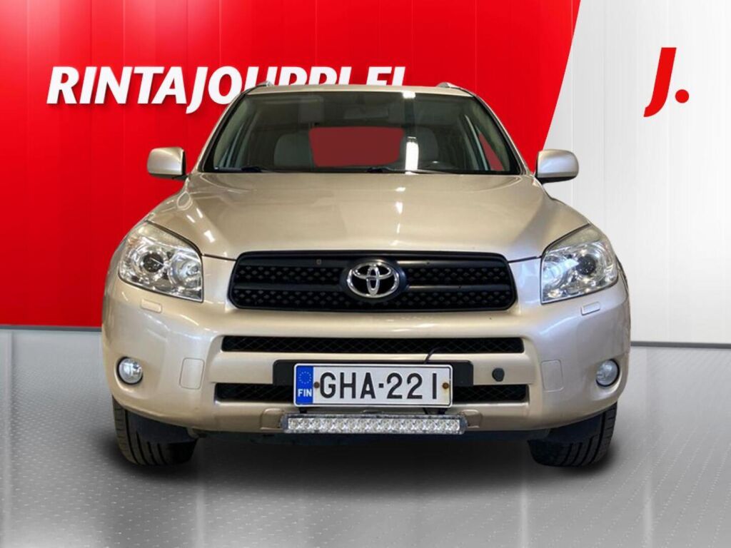 Toyota RAV4 2006 Ruskea (beige)
