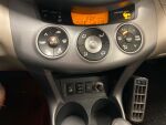 Toyota RAV4 2006 Ruskea (beige)