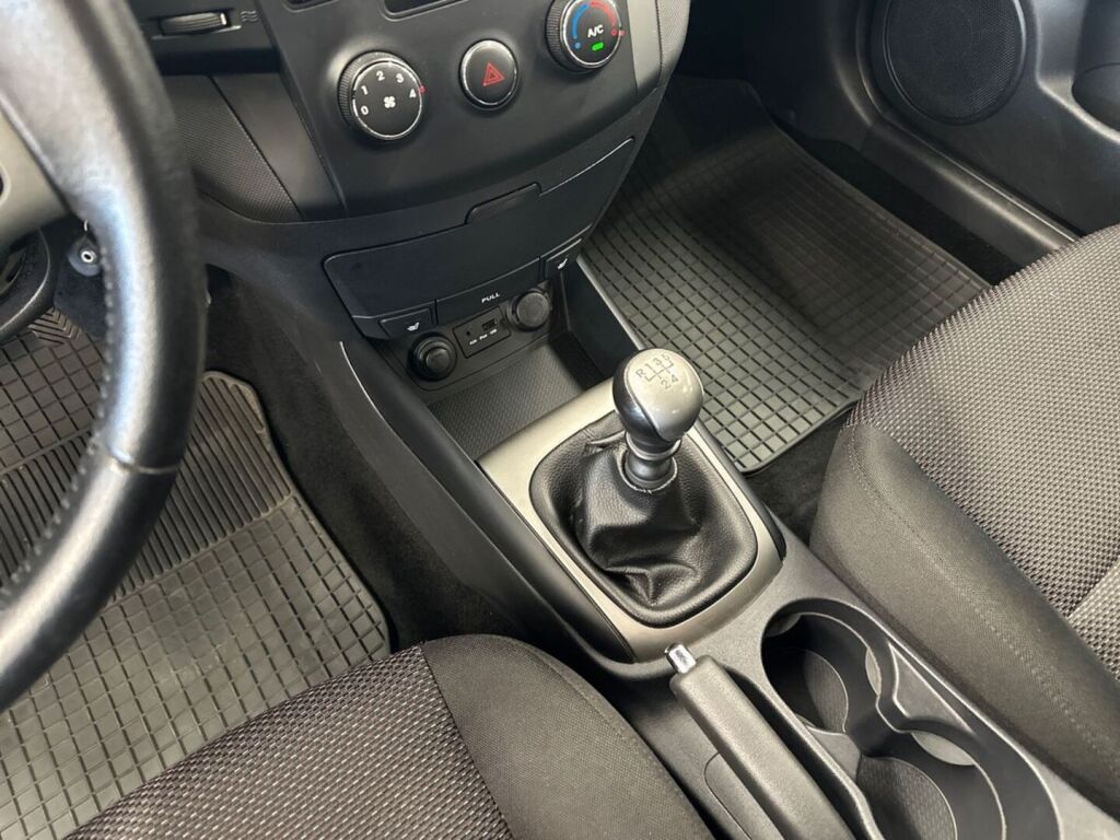 Hyundai i30 2009 Hopea