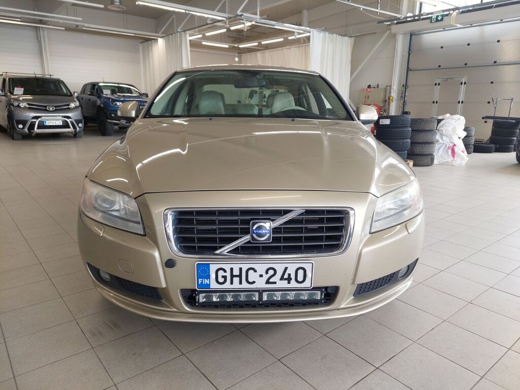 Volvo S80 2007 Keltainen
