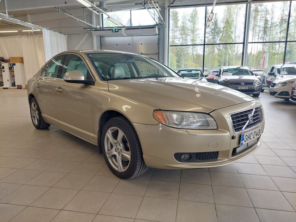 Volvo S80 2007 Keltainen