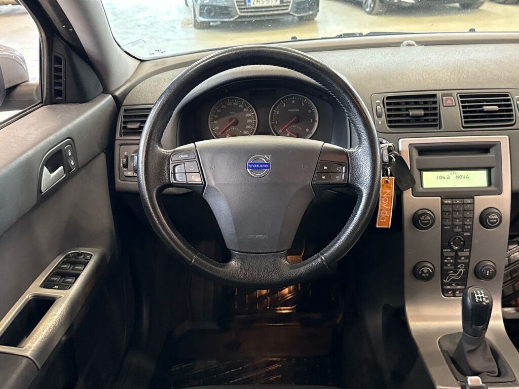 Volvo V50 2006 Harmaa