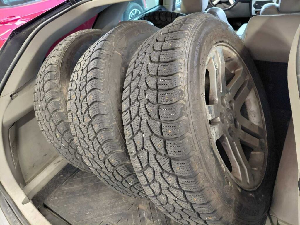 Chrysler 300C 2006 Musta
