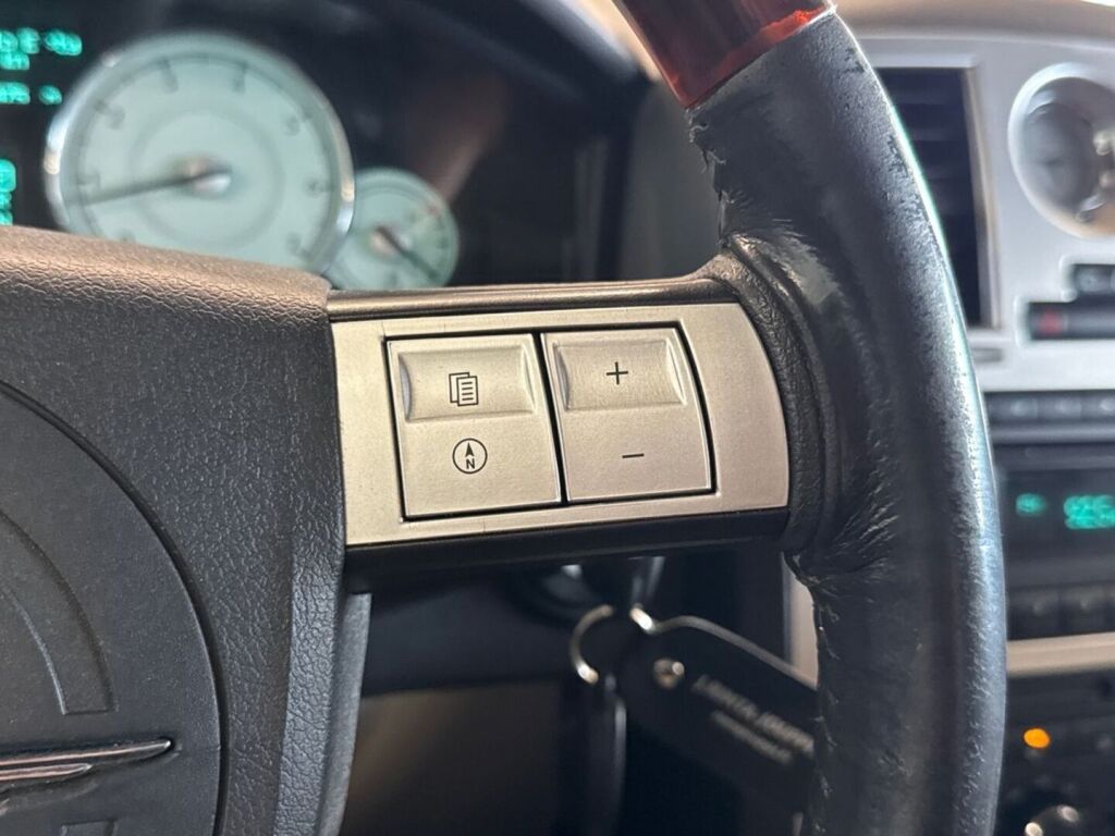 Chrysler 300C 2006 Musta