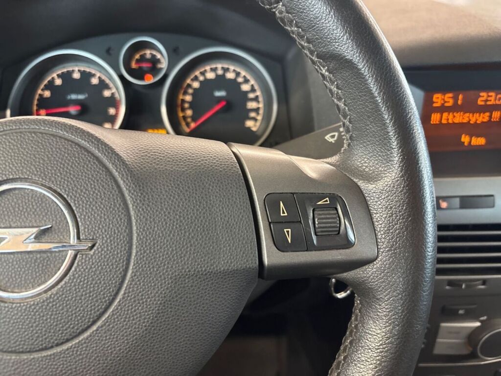 Opel Astra 2007 Ruskea (beige)