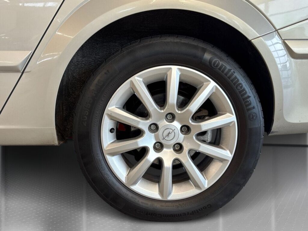 Opel Astra 2007 Ruskea (beige)