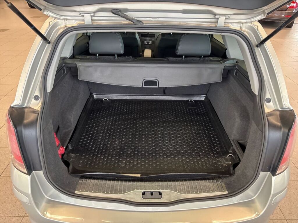 Opel Astra 2007 Ruskea (beige)