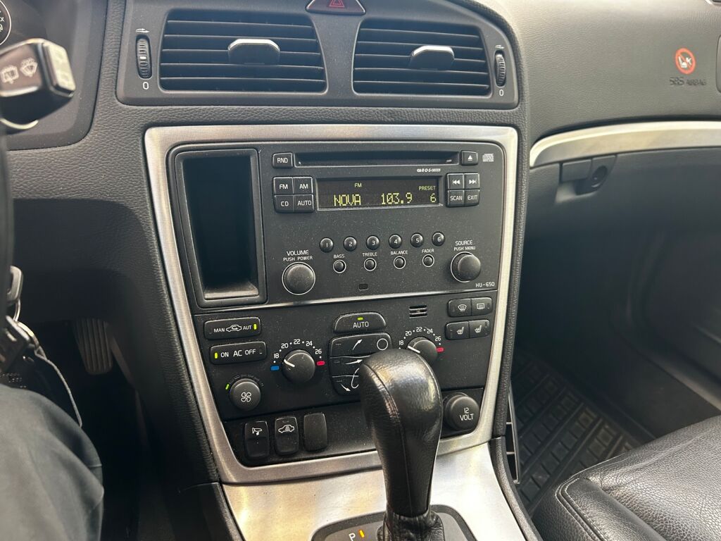 Volvo V70 2006 Vihreä