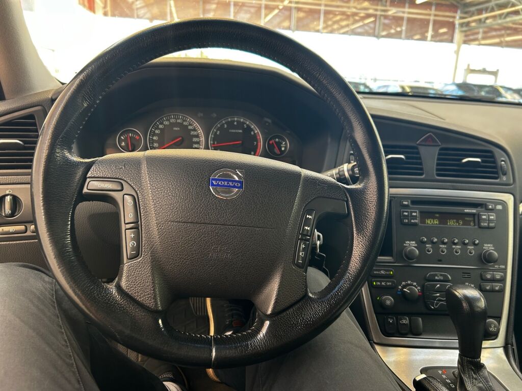 Volvo V70 2006 Vihreä