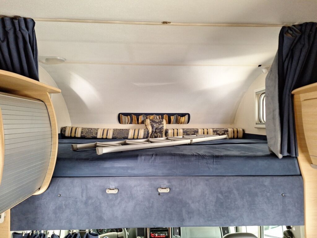 Autoroller Trigano 2007 Valkoinen