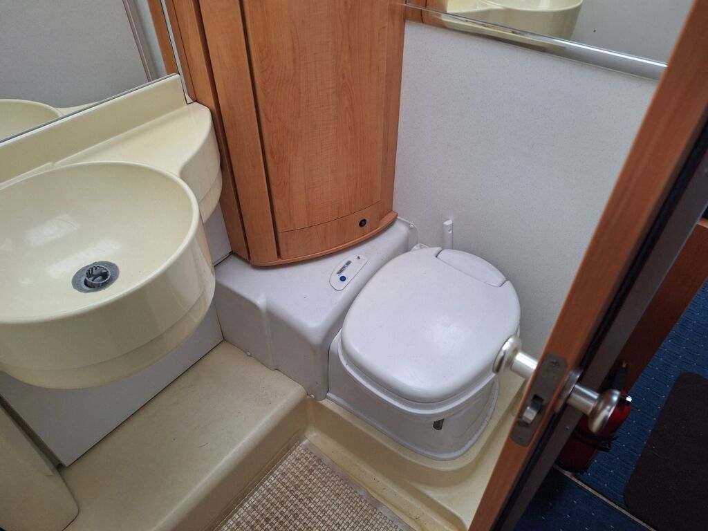 Hymer Van 522 2007 Harmaa