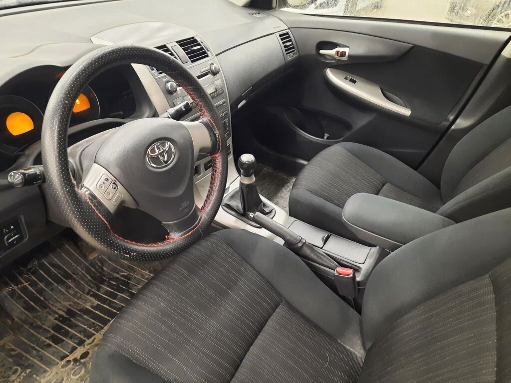 Toyota Corolla 2007 Harmaa
