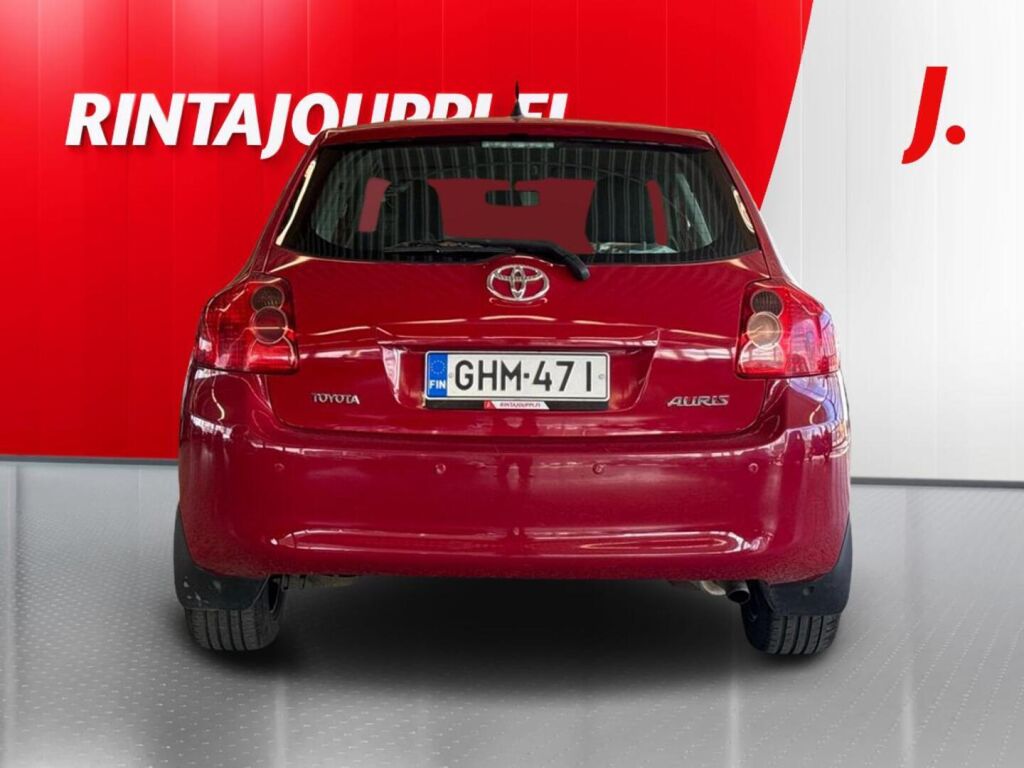 Toyota Auris 2007 Punainen