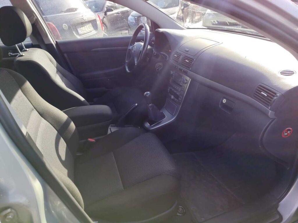 Toyota Avensis 2007 Vihreä