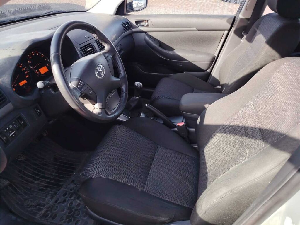 Toyota Avensis 2007 Vihreä
