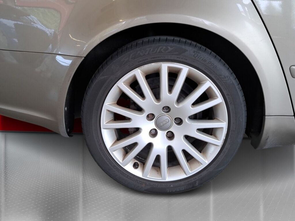 Audi A4 2007 Ruskea (beige)