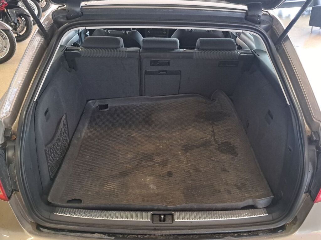 Audi A4 2007 Ruskea (beige)