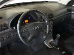 Toyota Avensis 2008 Punainen