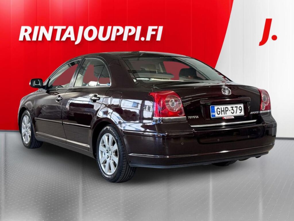 Toyota Avensis 2008 Punainen