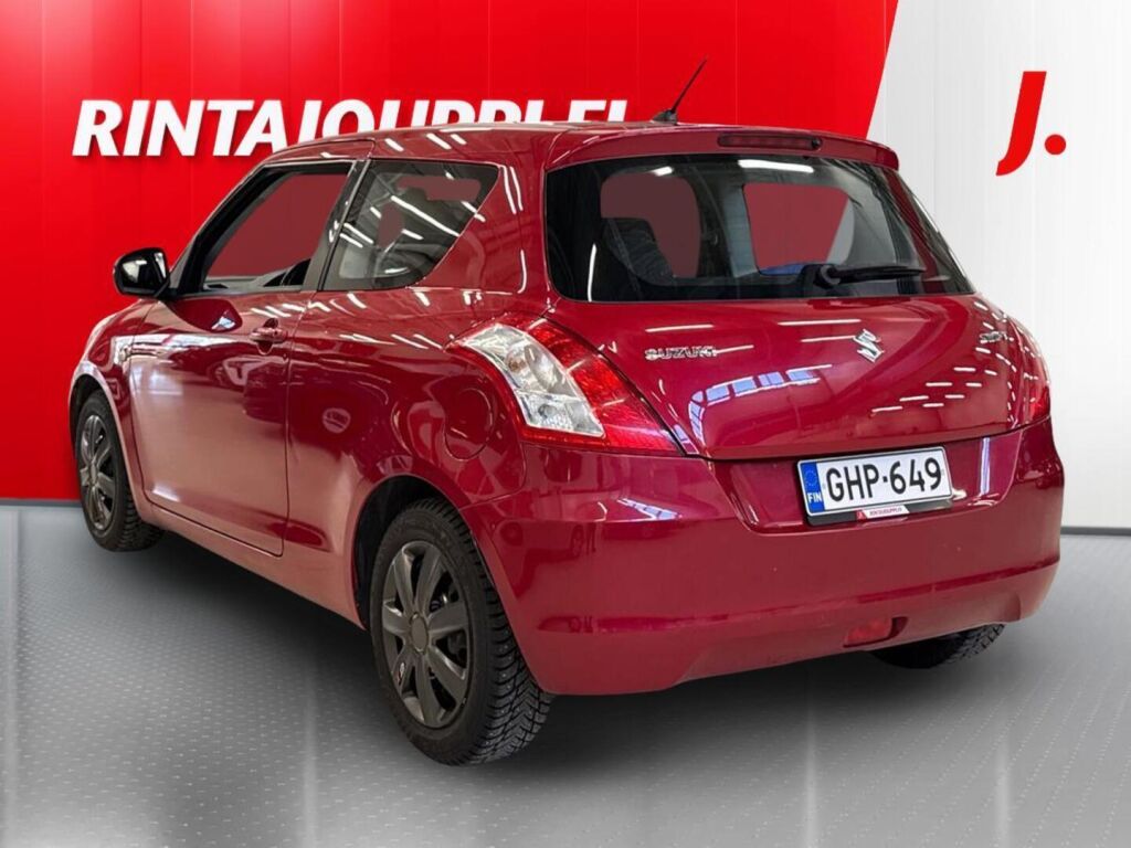 Suzuki Swift 2012 Punainen
