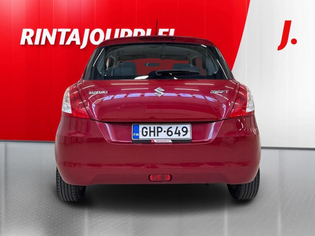 Suzuki Swift 2012 Punainen