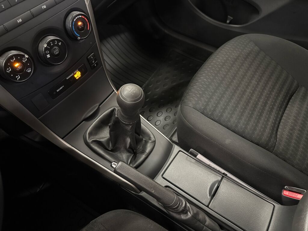 Toyota Corolla 2008 Harmaa