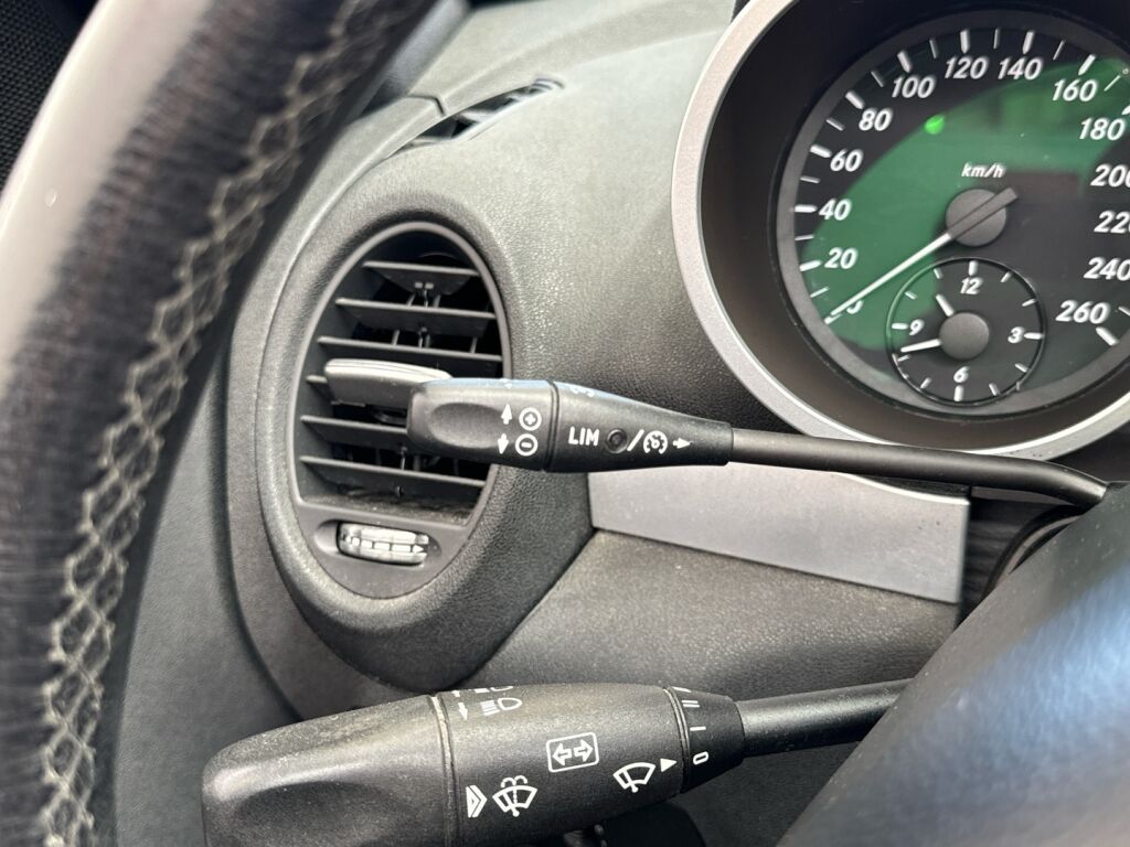 Mercedes-Benz SLK 2004 Hopea