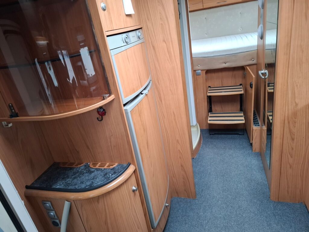 Bürstner Argos A 747 2007 Valkoinen