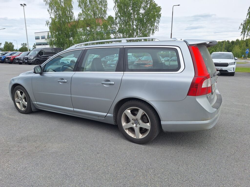 Volvo V70 2008 Harmaa