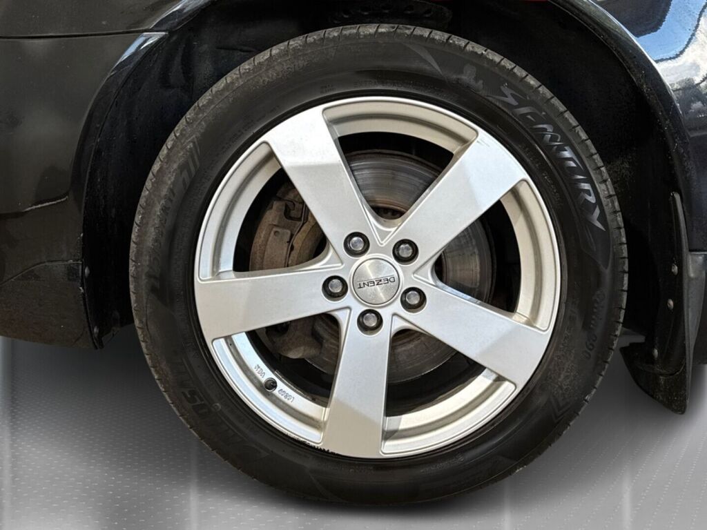 Volvo V70 2008 Musta
