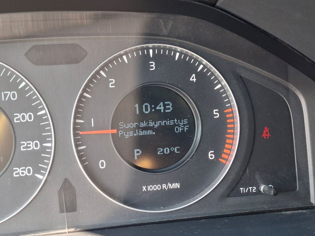 Volvo V70 2008 Musta
