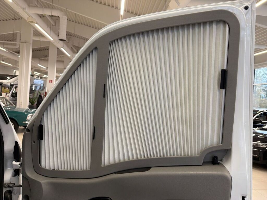 Knaus SPORT 2008 Harmaa