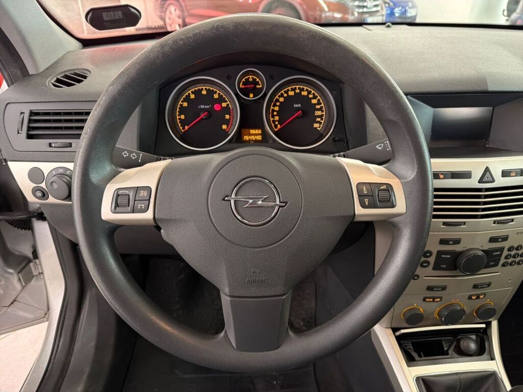 Opel Astra 2008 Hopea