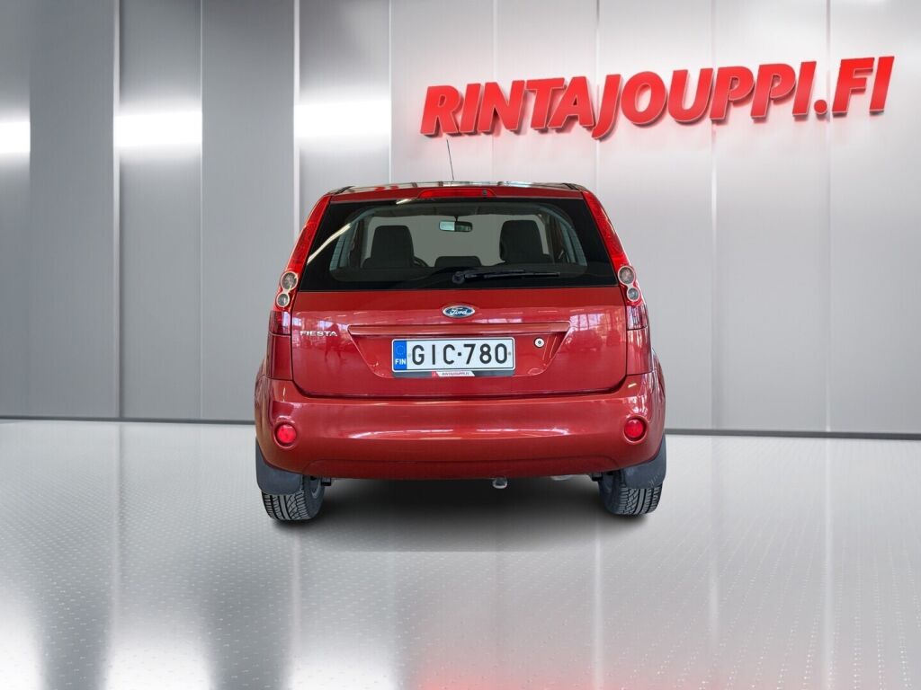 Ford Fiesta 2008 Punainen